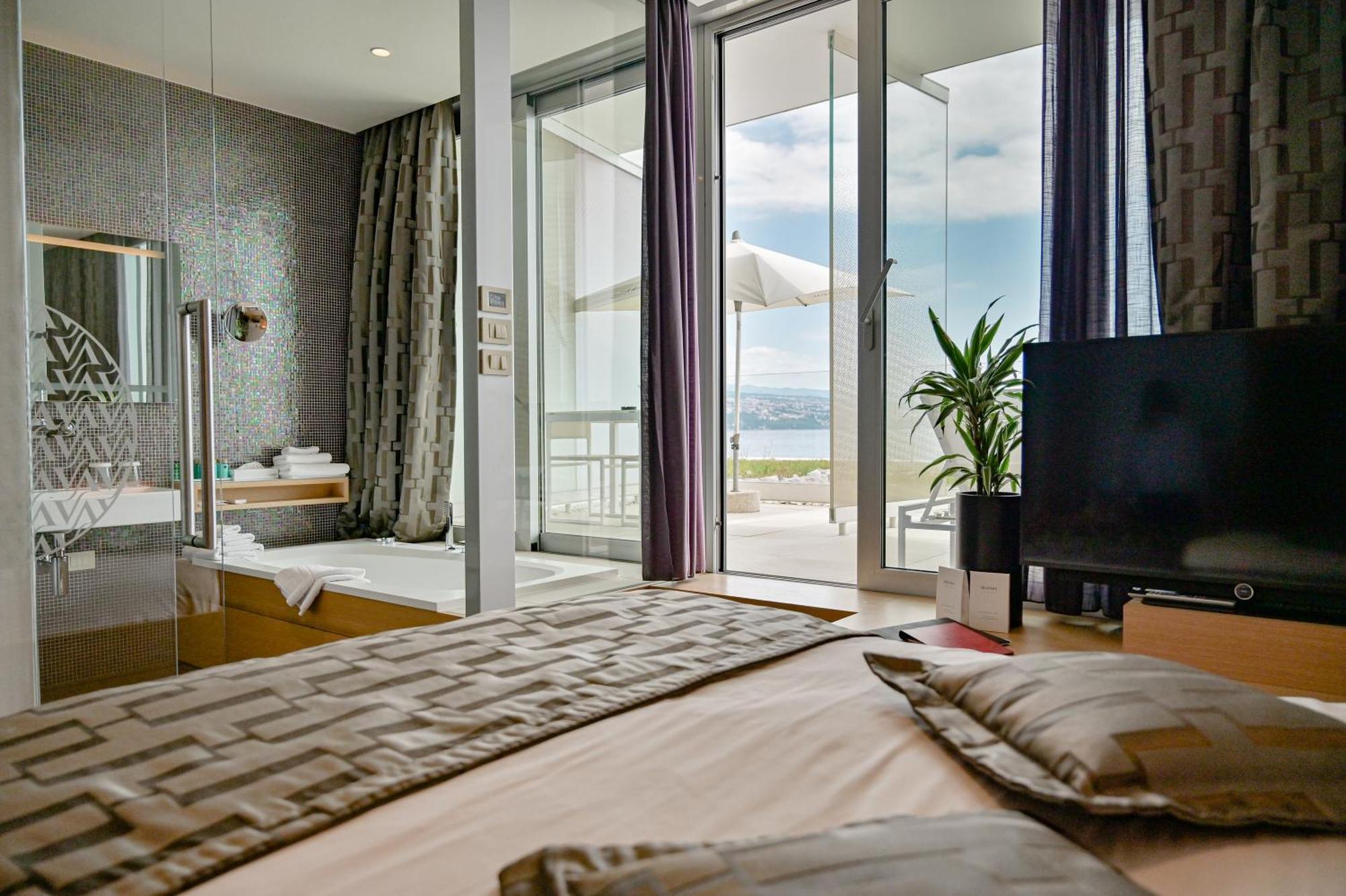 Bevanda & Restaurant - Unique Adriatic Hotel 5*